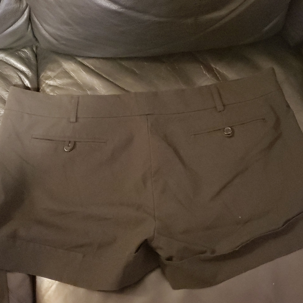 Shorts - Picture 5 of 5